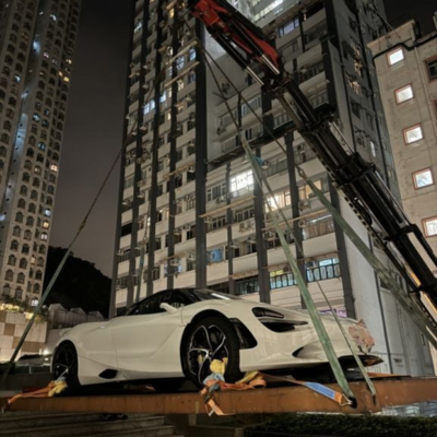 展覽吊上落商場