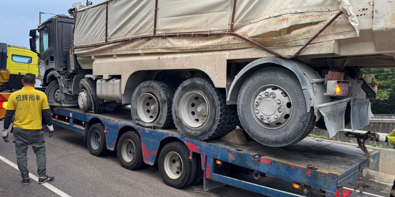 吊運重型車輛